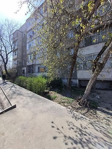 Недвижимость: 2 комнаты, 48 м², Пишпек 105 серия, 1 этаж, Требуется ремонт — 7