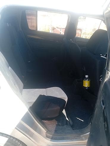 Унаа: Suzuki Swift: 2007 г., Кол менен иштөөчү, Хетчбек — 3