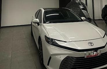 camry 5: Toyota Camry: 2025 г., 2.5 л, Автомат, Гибрид, Седан — 1