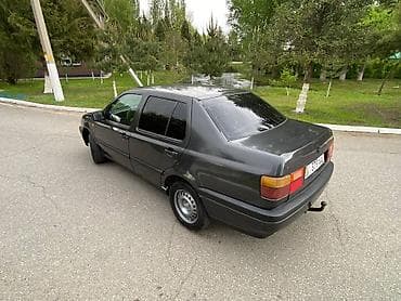 kia bongo3: Volkswagen Vento: 1997 г., 1.6 л, Ручные, Бензин, Седан — 8