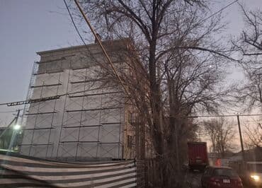 без хозяина квартира: 3 комнаты, 90 м², 106 серия улучшенная, 1 этаж, ПСО (под самоотделку) — 12