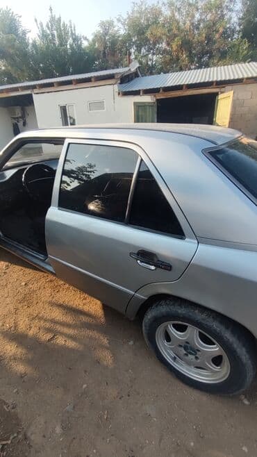 немецкий набор ключ: Mercedes-Benz W124: 1993 г., 2.9 л, Автомат, Дизель, Седан — 1