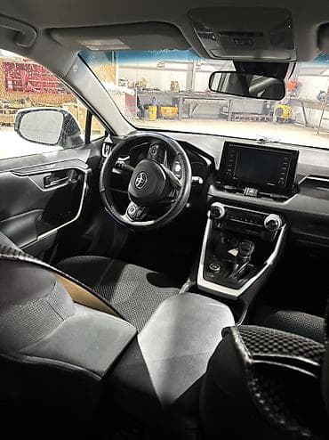 Продажа авто: Toyota RAV4: 2021 г., 2.5 л, Автомат, Гибрид — 4