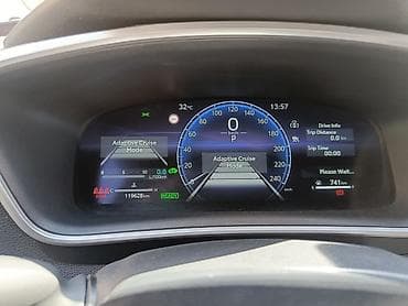 corolla e120: Toyota Corolla: 2023 г., 1.8 л, Вариатор, Гибрид, Седан — 1