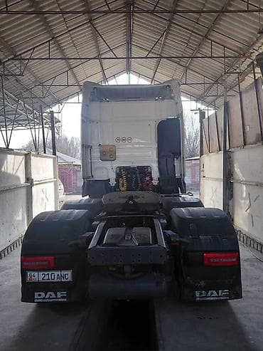 kia kx1: Тягач, DAF, 2017 г., Тентованный — 8