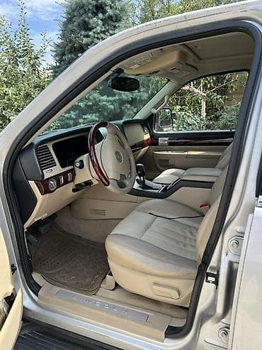 4: Lincoln Aviator: 2005 г., 4.6 л, Автомат, Бензин, Внедорожник — 5