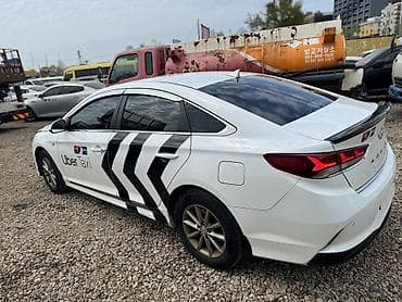 Продажа авто: Hyundai Sonata: 2022 г., 2 л, Автомат, Газ, Седан — 5