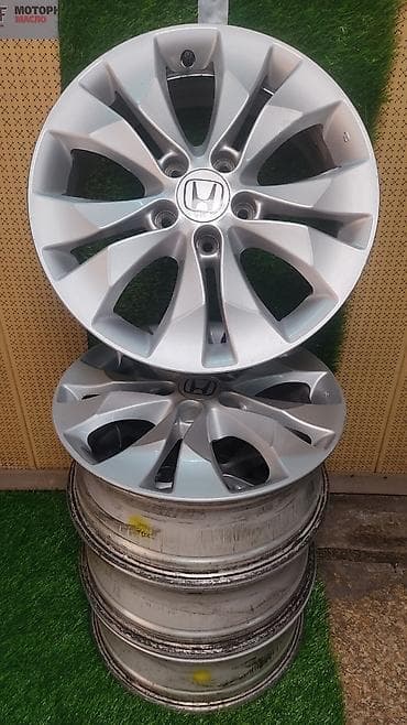 титан дискы: Литые Диски R 17 Honda, Комплект, отверстий - 5, Б/у — 1