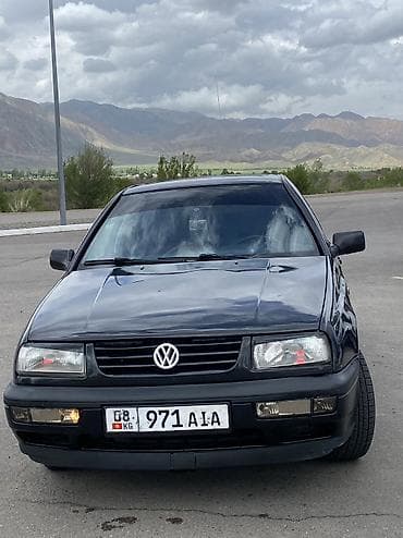 миксер б у: Volkswagen Vento: 1993 г., 1.8 л, Механика, Бензин, Седан — 8