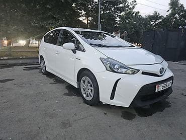 renault 21: Toyota Prius V: 2016 г., 1.8 л, Автомат, Гибрид, Универсал — 2