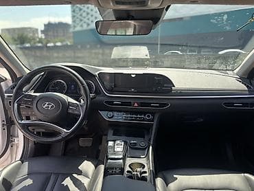 9: Hyundai Sonata: 2019 г., Автомат, Бензин, Седан — 10