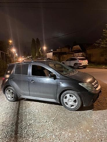 Унаа сатуу: Toyota Ist: 2003 г., 1.3 л, Автомат, Бензин, Хетчбек — 2