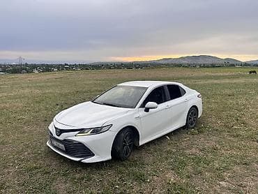 Унаа сатуу: Toyota Camry: 2019 г., 2.5 л, Автомат, Гибрид, Седан — 2
