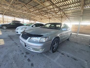 Toyota Camry: 2000 г., 2.2 л, Автомат, Бензин, Седан