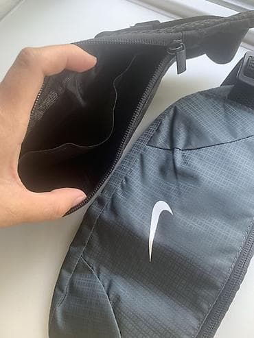 Личные вещи: Поясные сумки (бананки) Nike, две расцветки: черная и темно‑серая. По — 3