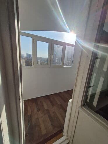 рынок дордой квартира: 2 комнаты, 60 м², 106 серия, 9 этаж, Старый ремонт — 4