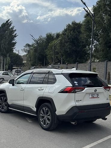 byd e9: Toyota RAV4: 2022 г., 2.5 л, Автомат, Гибрид, Кроссовер — 9
