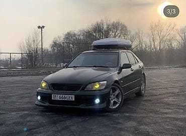 Lexus IS: 2002 г., 2 л, Автомат, Бензин, Седан
