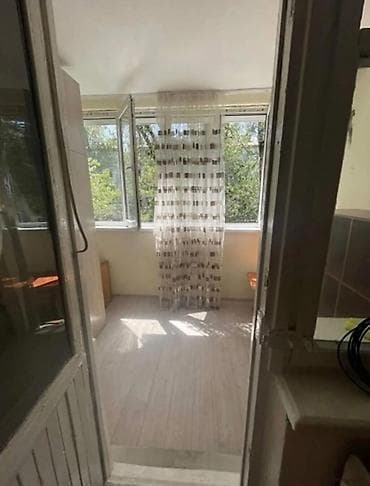 1 комната, 38 м², 3 мкр 104 серия, 2 этаж, Старый ремонт — 4