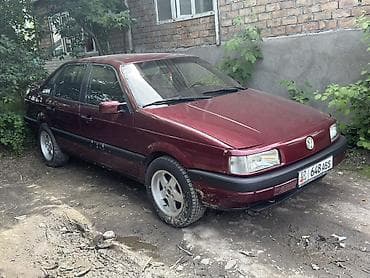 Volkswagen Passat: 1991 г., 1.8 л, Механика, Бензин, Седан at lalafo.kg Volkswagen Passat: 1991 г., 1.8 л, Механика, Бензин, Седан
