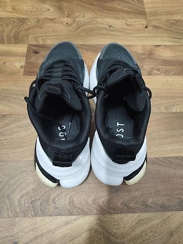 yeezy boost 350 v2: Мужские кроссовки, 42, Adidas, Б/у, цвет - Черный, Самовывоз — 4
