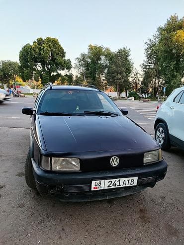Volkswagen Passat: 1991 г., 1.8 л, Механика, Бензин, Универсал