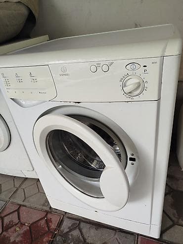 Стиральная машина Indesit WI 101, фронтальная загрузка. Основные at lalafo.kg Стиральная машина Indesit WI 101, фронтальная загрузка. Основные