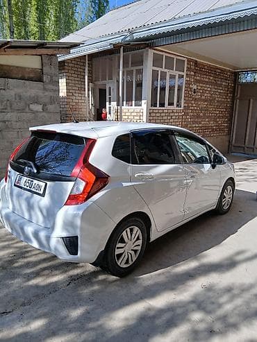 Honda Fit: 2015 г.