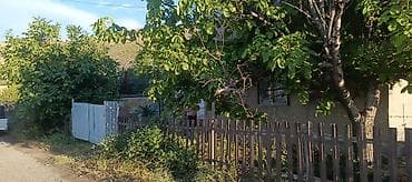 бу гараж: Срочно Дача Сатылат кызыл китеп бар 5 соттук 20*25 2-комната, вагон — 10