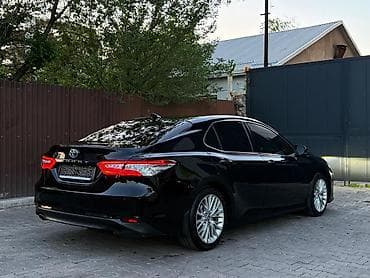 европеец: Toyota Camry: 2020 г., 2.5 л, Вариатор, Гибрид, Седан — 2