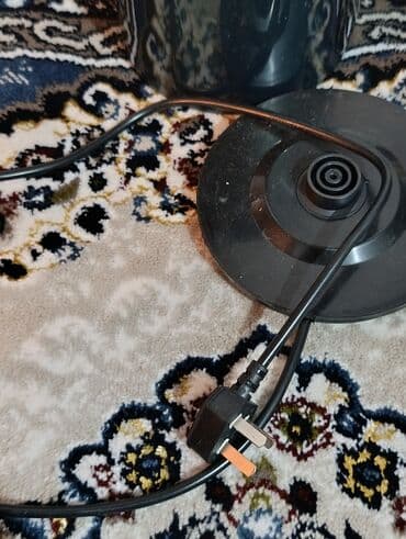 термо чайник: Термо чайник с ручкой и крышкой - Объем: около 3.5л(формат большой — 3