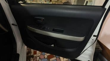 антенны на авто: Toyota ist: 2005 г., 1.5 л, Автомат, Бензин, Хэтчбэк — 3