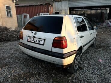мазда 323 1999: Volkswagen Golf: 1993 г., 2 л, Механика, Бензин, Хэтчбэк — 7