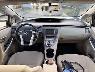 тайота в: Toyota Prius: 2015 г., 1.8 л, Автомат, Гибрид, Хэтчбэк — 5