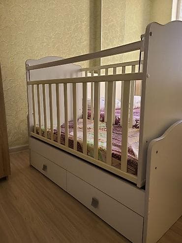 Люльки: Детская кроватка-люлька с маятниковым механизмом и выдвижными ящиками — 3