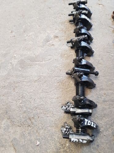 Nissan Terrano Td27, ось коромысел. Ниссан Террано тд27. Ось