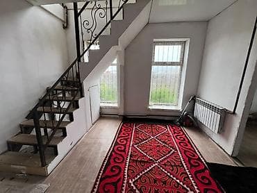 скупка домов: Продается большой 2х этажный дом .В городе Каракол участок 5сотых дом — 4