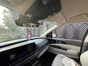 сидения от спринтер: Kia Carnival: 2021 г., 2.2 л, Автомат, Дизель, Минивэн — 2