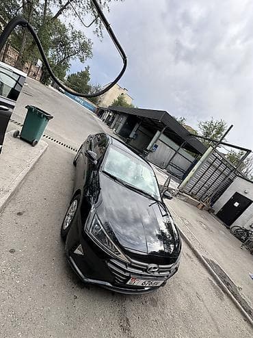Hyundai Avante: 2019 г., 1.6 л, Автомат, Газ, Седан at lalafo.kg Hyundai Avante: 2019 г., 1.6 л, Автомат, Газ, Седан