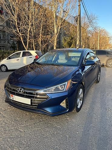 Hyundai Elantra: 2020 г., 2 л, Автомат, Бензин, Седан