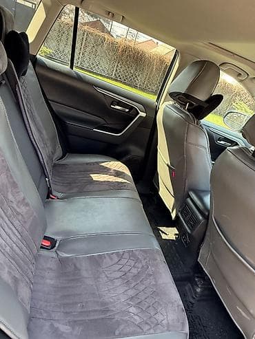 e2 byd: Toyota RAV4: 2019 г. — 3