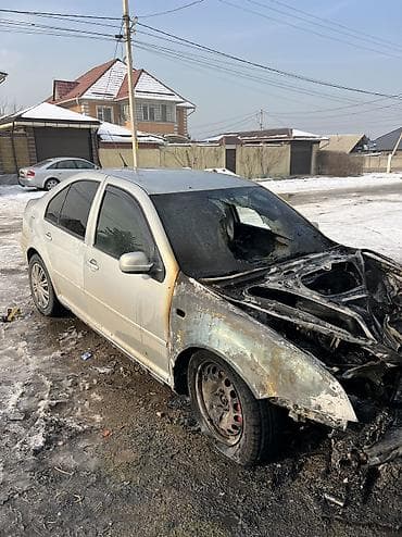 Volkswagen Bora: 1999 г., 2 л, Автомат, Бензин