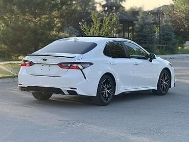 Продажа авто: Toyota Camry: 2022 г., 2.5 л, Автомат, Гибрид, Седан — 6