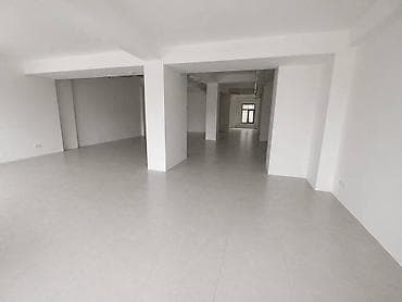 помещение под офис в аренду: Сдаю коммерческое помещение 180 кв.м, 2й этаж. Отдельный вход с улицы — 5