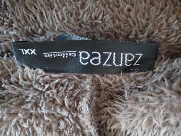 женский пиджак куртку: Продаю осеннюю куртку. Утеплённые, яркая, мягкая, очень удобная — 5