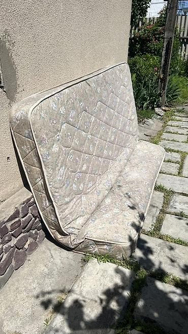 Спальные матрасы: Спальный матрас, Полуторный, Пружинный, Синтепон, Матрасы средней жесткости — 1
