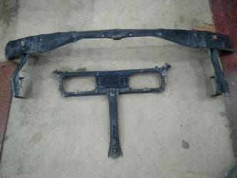 Мицубиси Делика булка 1996 год передний экран