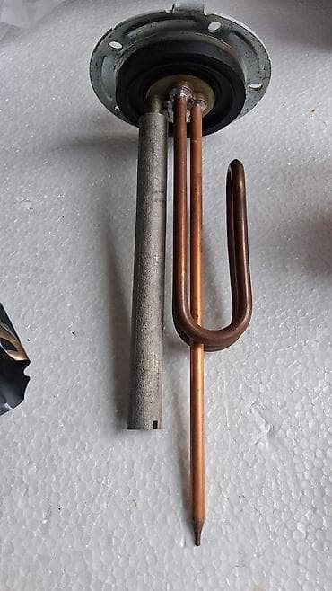 heater: Ariston на запчасти — корпус Текст объявления: Продаю водонагреватель — 1