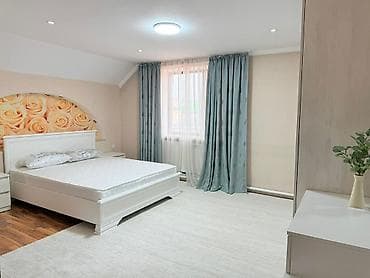 продаю дом кудайберген бишкек: 300 м², 6 бөлмө, Унаа токтотуучу жай — 10