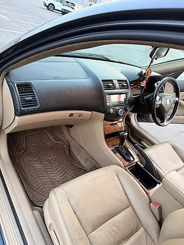 Honda Accord: 2005 г., 2 л, Автомат, Газ, Седан — 9